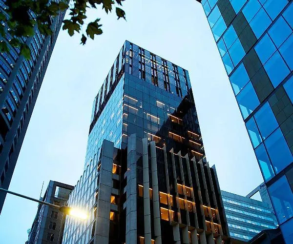 A By Adina Sydney Aparthotel